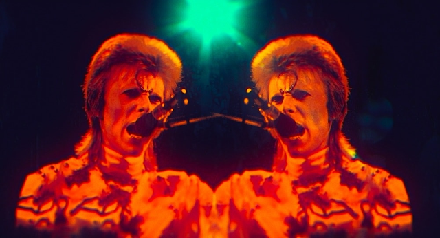 Moonage Daydream – La recensione dello straordinario documentario dedicato a David Bowie