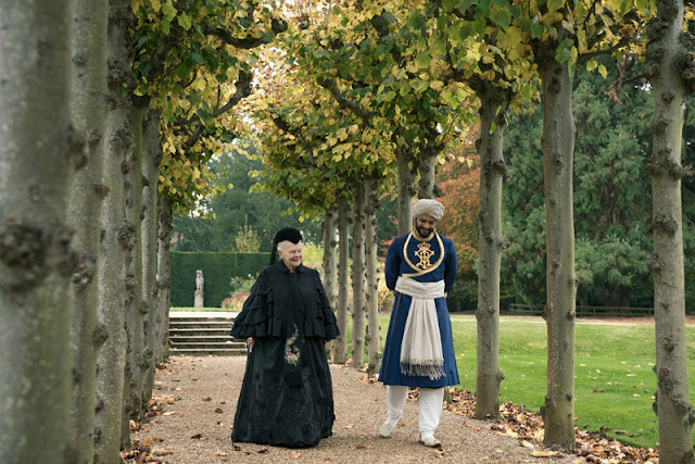 Judi Dench è la Regina Vittoria nel primo trailer e poster di ‘Victoria and Abdul’