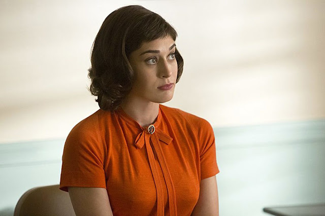 ‘Castle Rock’, Lizzy Caplan sarà un giovane Annie Wilkes nella seconda stagione della serie Hulu