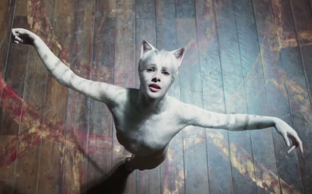 ‘Cats’: nuovo, sfavillante trailer per l’adattamento musicale diretto da Tom Hooper