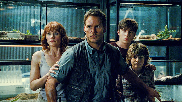 ‘Jurassic World: il regno distrutto’: il primo trailer italiano del film con Chris Pratt