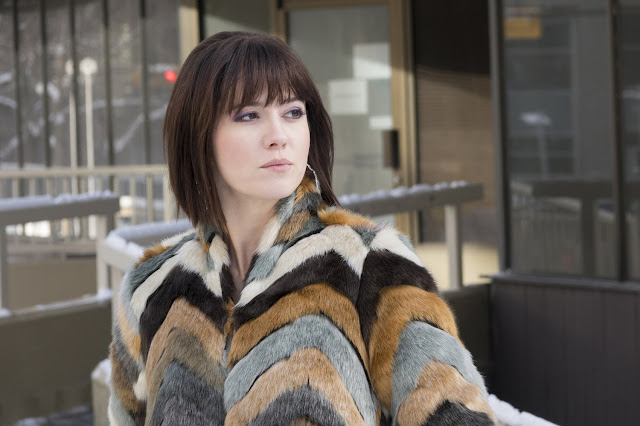 Mary Elizabeth Winstead è una killer in cerca di vendetta nel film Netflix ‘Kate’