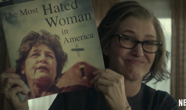 Melissa Leo è “la donna più odiata d’America” nel trailer del film Netflix