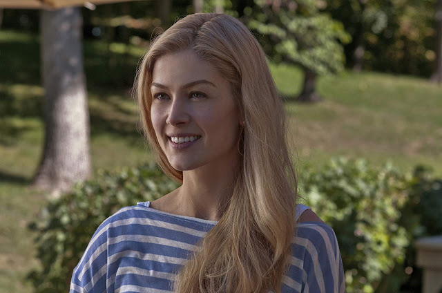 Rosamund Pike protagonista della serie Amazon ‘The Wheel of Time’