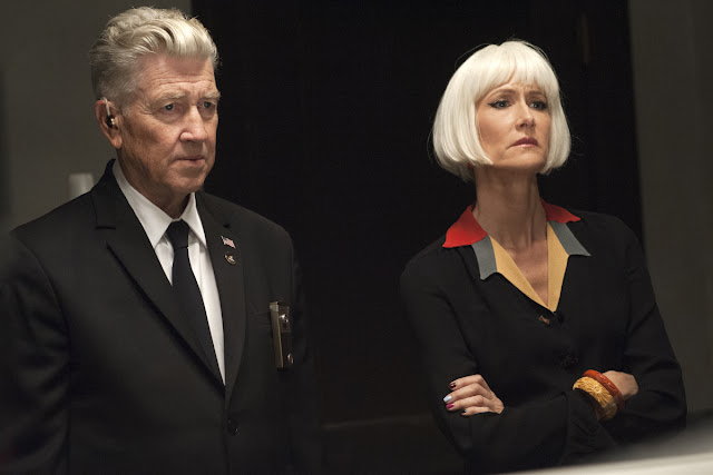 Twin Peaks 3×09 “This is the chair” – La recensione